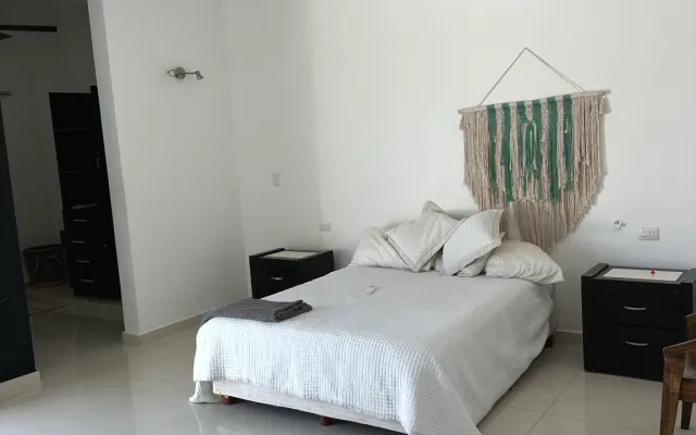Hola tengo un cuarto en renta a 15 minutos de la ciudad