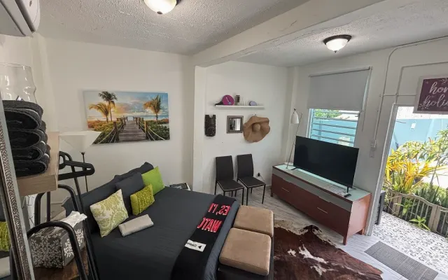 Private Tiny Cozy Studio