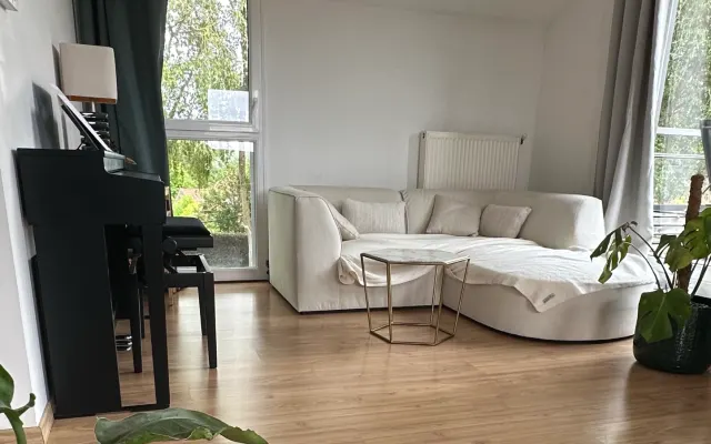 Quiet apartment with terrace close to the stadium and lakes