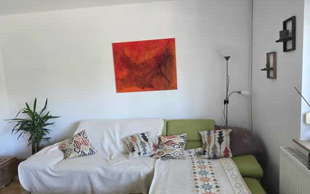 Cozy room in a 70m2Appartement near siemens campus