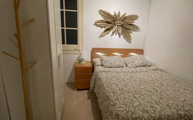 GEMÜTLICHES ZIMMER IN DER NÄHE DES STRANDES (MAR BELLA) IN POBLENOU
