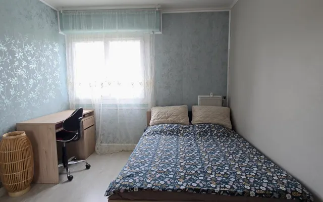 Chambre chez l'habitant avec petit-déjeuner.