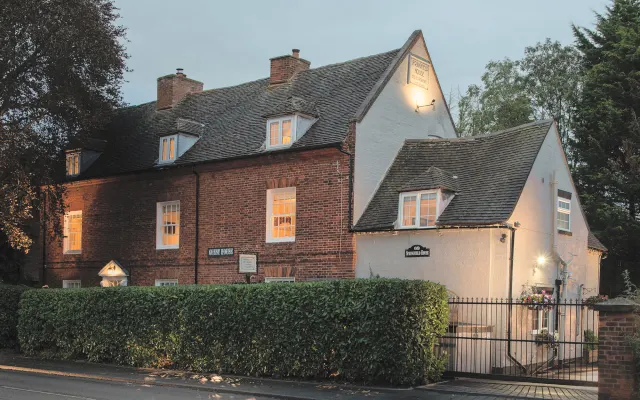 Springfield House B&B – Timeless Elegance with Modern Comfort