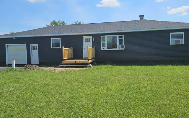 Beautiful 3 bedroom ranch