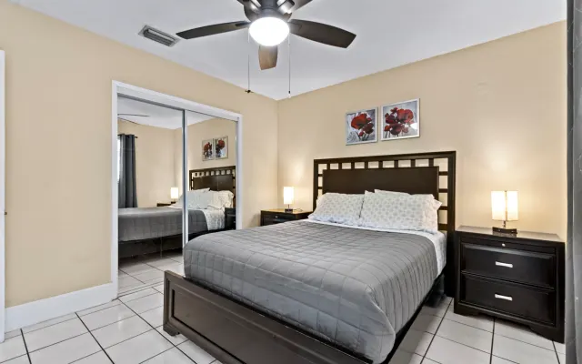 Unit 2 Beautiful apartment close to Wilton Manors