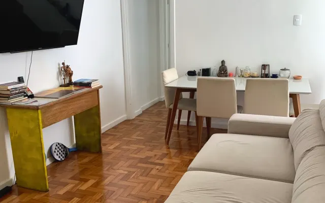 Alloggio nel cuore di Copacabana. Appartamento tranquillo