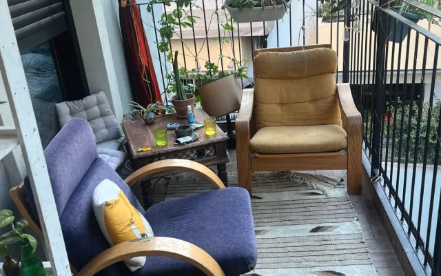 cozy room in the heart of Jaffa's flea market. Short walk to the beach