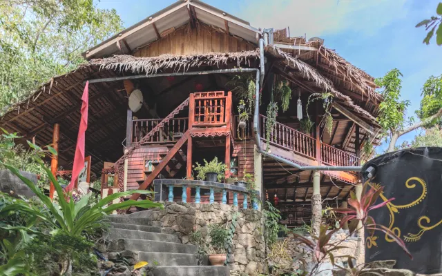 Dschungeloase auf einer tropischen Insel