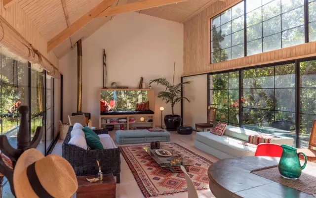 Spazioso ed esclusivo loft a Cachagua / Casa Studio La Leñera