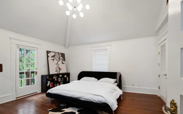 Geräumiges, privates zweistöckiges Loft im Zentrum von Midtown