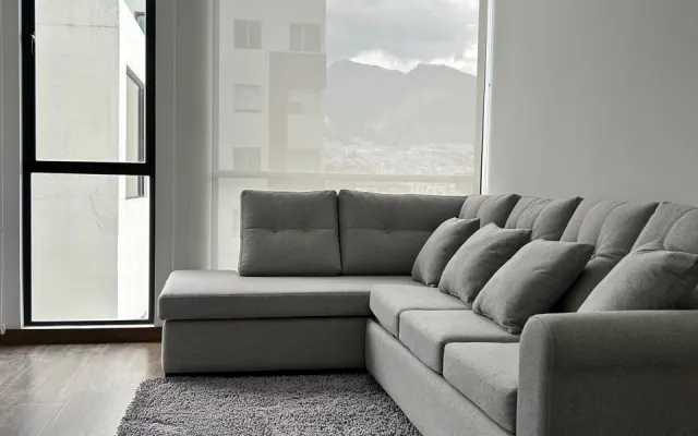 Stylish & Private Suite in Quito – Perfect Location