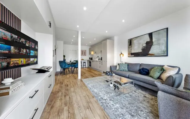 2BR contemporain - WIFI gratuit + accès facile au réseau ferroviaire