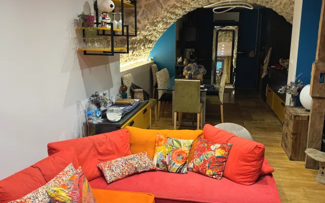 Belo quarto numa casa de aldeia nos desfiladeiros de Dourbie