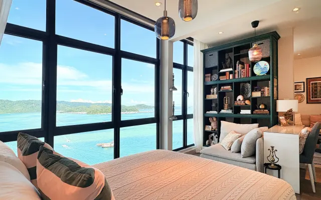 Loge Céleste | 9m Panoramic Oceanview for 2