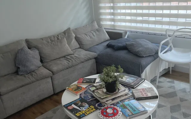Habitación privada cerca de 93 Park y Virrey Park