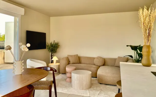 Appartamento elegante - Grande tetto - Parcheggio - AC