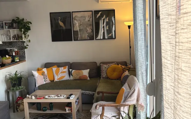 ¡Acogedora habitación privada en un locatian central!