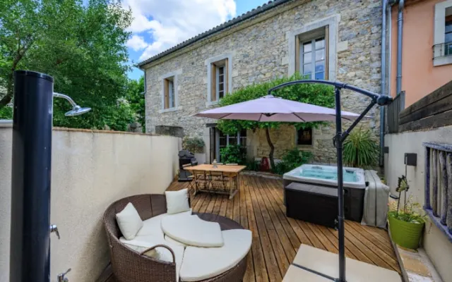 Maison de luxe spa sauna et barbecue