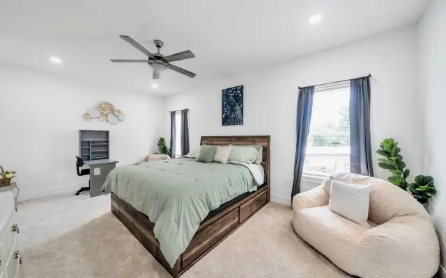 Chambre privée avec lit de massage King de luxe