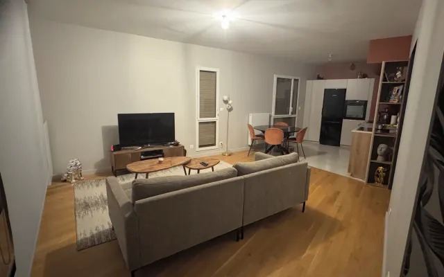 Bel appartement sur les quais de saone