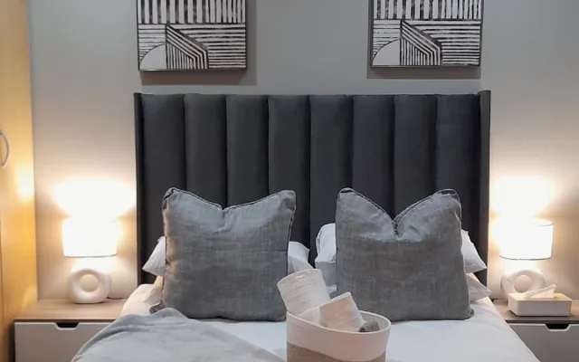 The Prestige Escape• Elegant Living at Bains Lodge