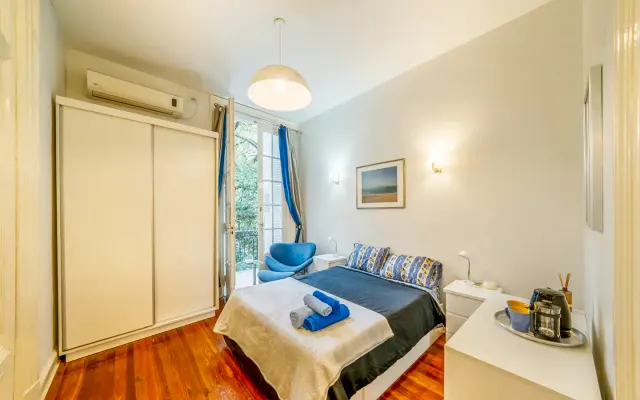 Plaza de Mayo: Elegante y céntrica habitación con baño privado