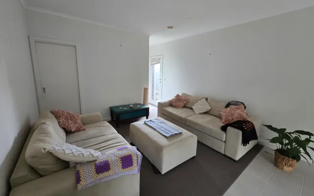Maison de ville paisible à Preston, dans le nord animé de Melbourne