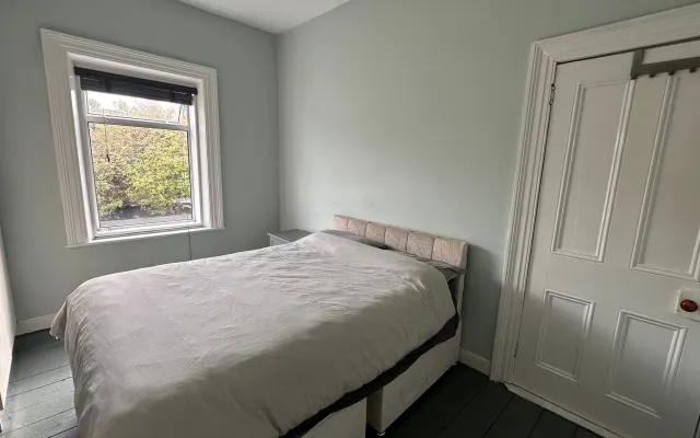 Double room close to city centre.