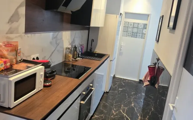Salve,
Offro il mio appartamento ristrutturato in affitto.