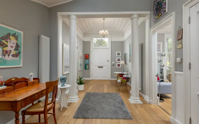 Luxury Georgian art house boutique hotel in the pink triangle