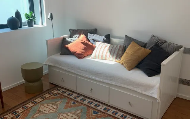 Quarto em apartamento no centro de Lisboa.