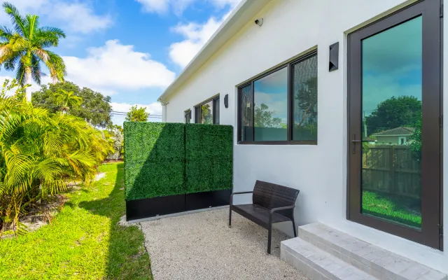 Wilton Manors ¡¡Estudio de nueva construcción a 1 manzana de Wilton...