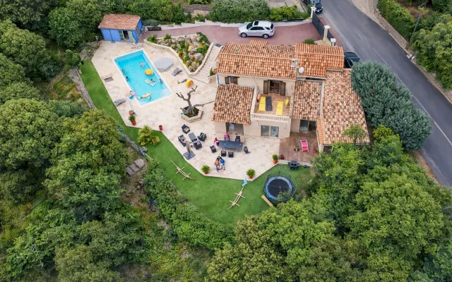 Mediterranean villa with pool and garden