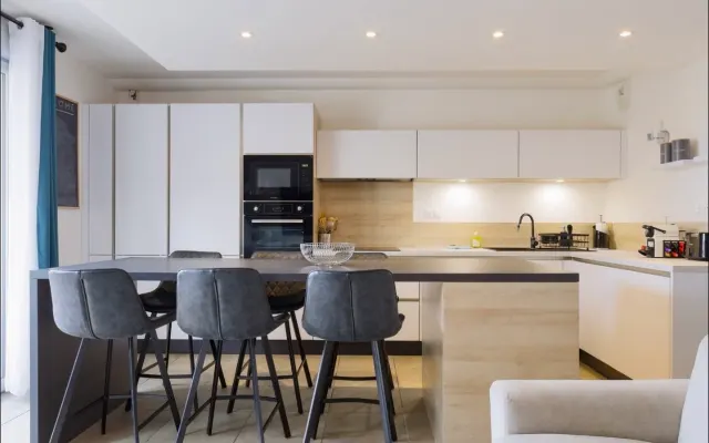 Q&R Renting- Design Wohnung Parkplatz AC Meer
