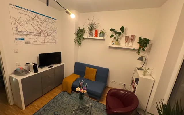 Cozy Room Near the Exhibition Center