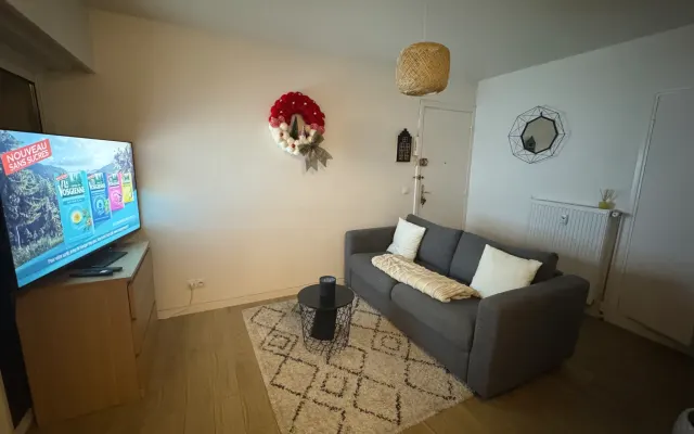 Lovely shared studio