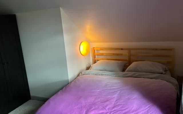 Chambre privée dans un quartier LGBTQ+ convivial et accessible à pied
