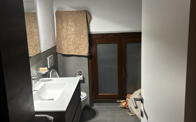 Chambre privée dans un appartement calme à proximité de la ville
