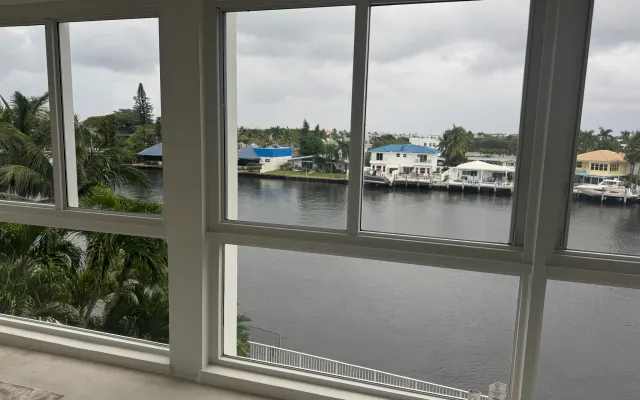 Fort Lauderdale condominio en el intercoastal. Uno o dos dormitorios.