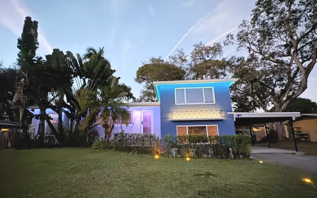 2 Camere soleggiate, bagno privato, casa in condivisione Ft Lauderdale.
