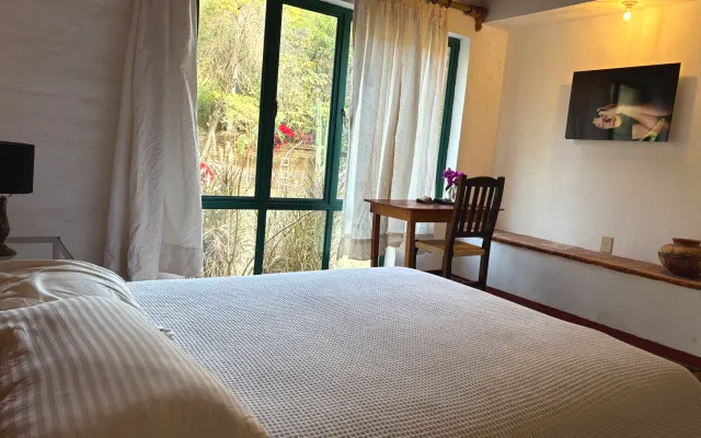 Belle chambre au pied des montagnes