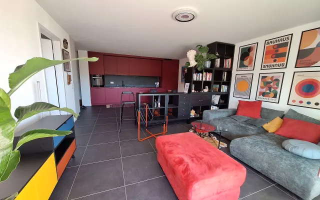 Appartement "open space" lumineux et calme à Neuchâtel