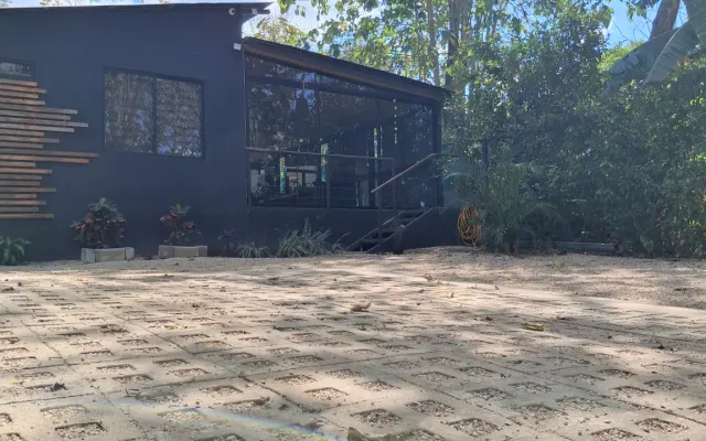 Casa ÀMar ubicada en el tranquilo pueblo de San Jose de Pinilla