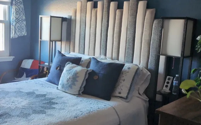 Stylish comfort 15 minutes from DFW