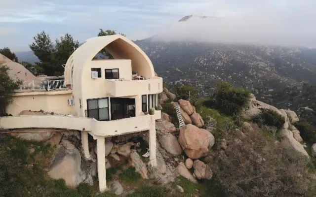 Private Mountaintop Retreat