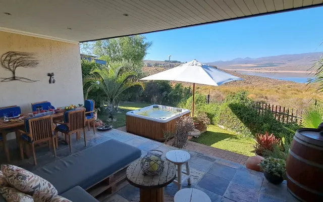 Clanwilliam Oasis BnB Guest House - Naturismo, passeios de barco...