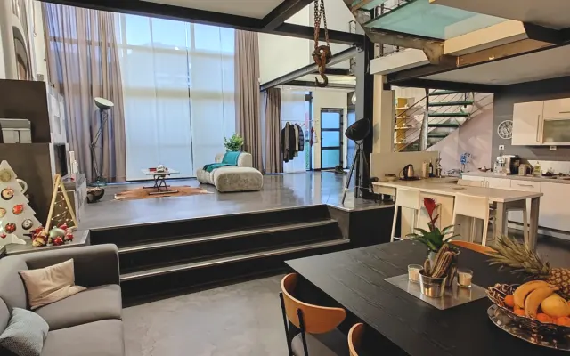 Superb industrial loft