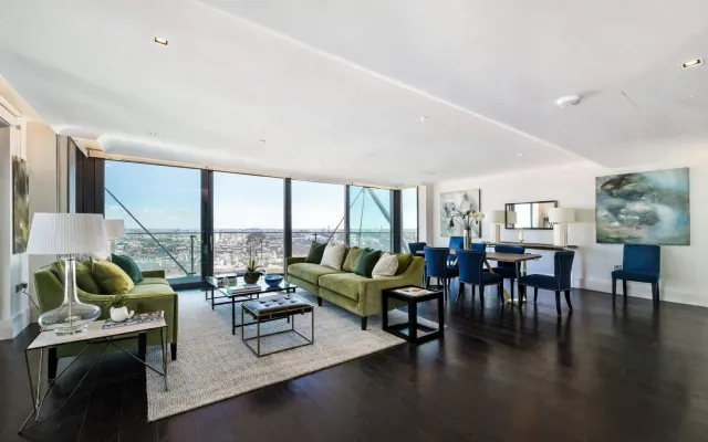 Außergewöhnliche Penthouse-Wohnung mit Panoramablick auf die Themse...