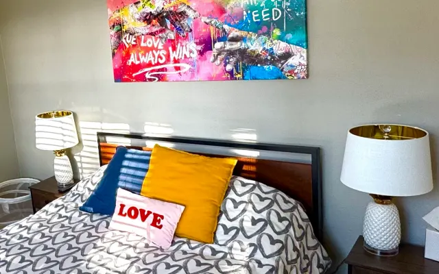 Bikini Bottom: Love Wins - relax in JAX