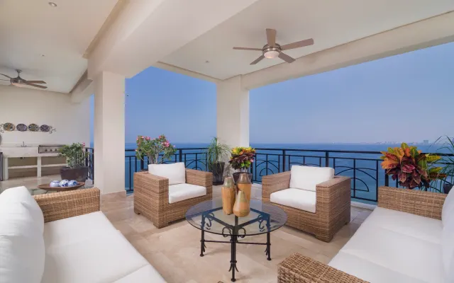 Molino De Agua Zona Romantica Puerto Vallarta Oceanfront 10th Floor